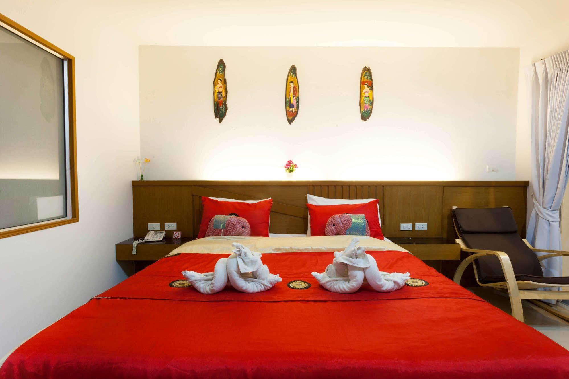 Larn Park Resortel Patong Luaran gambar